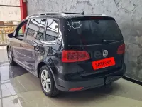 Usado VW Touran Sport 140 CV (102 kW) 2012 Negro Monovolumen