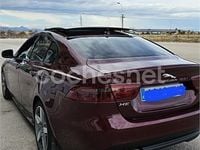 Usado Jaguar XE R-Sport 180 CV (132 kW) 2015 Granate Berlina