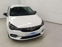 Usado Opel Astra Ultimate 147 CV (108 kW) 2021 Amarillo Familiar