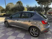 Usado Seat Ibiza I-Tech 90 CV (66 kW) 2014 Gris / plata Berlina