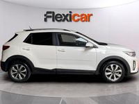 Usado Kia Stonic 101 CV (74 kW) 2021 Blanco SUV