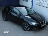 Usado Seat Leon Style 130 CV (95 kW) 2019 Negro Berlina