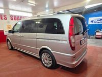 Usado Mercedes Viano 204 CV (150 kW) 2007 Gris / plata Monovolumen