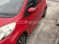 Usado Citroën C1 68 CV (50 kW) 2008 Rojo Utilitario