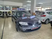 Usado Renault Mégane III Dynamique 106 CV (77 kW) 2008 Negro