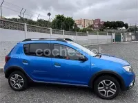Usado Dacia Sandero Comfort 90 CV (66 kW) 2020 Azul Berlina