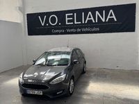 Begagnad Ford Focus Trend 120 HK (88 kW) 2015 Blå Sedan