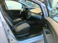 Usado Fiat Punto Active 69 CV (50 kW) 2011 Gris / plata Utilitario