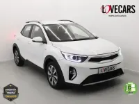 Usado Kia Stonic 84 CV (61 kW) 2022 Blanco SUV