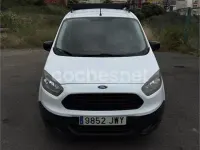 Usado Ford Tourneo Courier Ambiente 75 CV (55 kW) 2017 Blanco Monovolumen