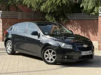 Usado Chevrolet Cruze LT 163 CV (119 kW) 2012 Negro Berlina