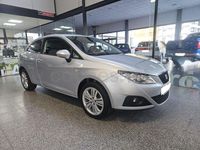 Usado Seat Ibiza SC Style 90 CV (66 kW) 2011 Gris / plata Utilitario