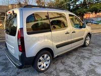 Usado Peugeot Partner Tepee Outdoor 92 CV (67 kW) 2014 Gris / plata Monovolumen