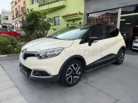 Usado Renault Captur Intens 120 CV (88 kW) 2016 Beige SUV