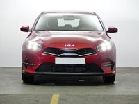 Usado Kia Ceed 120 CV (88 kW) 2023 Rojo Utilitario