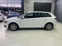 Usado Audi A3 Sportback Attraction 140 CV (102 kW) 2012 Blanco Utilitario