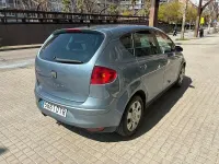 Usado Seat Altea Reference 140 CV (102 kW) 2006 Gris / plata Monovolumen