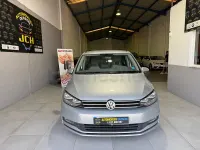 Usado VW Touran Advance 115 CV (84 kW) 2016 Gris / plata Monovolumen