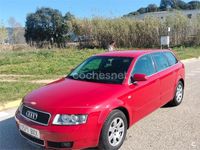 Usado Audi A4 130 CV (95 kW) 2002 Rojo Familiar