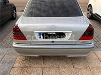 Usado Mercedes C250 Elegance 150 CV (110 kW) 1999 Gris / plata Berlina