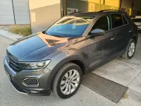 Usado VW T-Roc Advance 115 CV (84 kW) 2020 Gris / plata SUV
