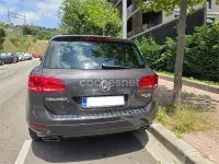 Usado VW Touareg 245 CV (180 kW) 2012 Gris / plata SUV