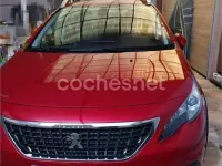 Usado Peugeot 2008 Allure 110 CV (80 kW) 2018 Rojo SUV