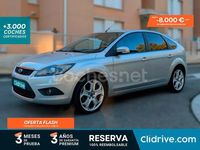 Usado Ford Focus Cabriolet Trend 136 CV (100 kW) 2009 Gris / plata Descapotable