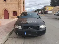 Usado Audi A4 110 CV (80 kW) 2000 Azul Familiar