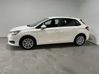 Usado Citroën C4 Feel 110 CV (80 kW) 2015 Blanco Utilitario