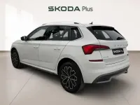 Usado Skoda Kamiq Style 110 CV (80 kW) 2022 Blanco SUV
