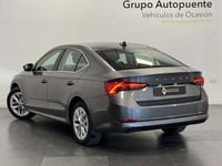 Usado Skoda Octavia Ambition 150 CV (110 kW) 2023 Gris Berlina