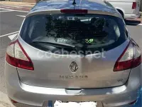 Usado Renault Mégane III Dynamique 110 CV (80 kW) 2013 Gris / plata Berlina