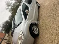 Usado Peugeot Partner Tepee Active 92 CV (67 kW) 2010 Gris / plata Monovolumen