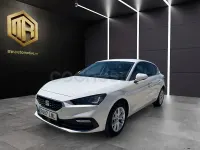 Usado Seat Leon Style 130 CV (95 kW) 2022 Blanco Berlina