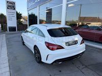 Usado Mercedes CLA220 Shooting Brake 170 CV (125 kW) 2018 Blanco Familiar