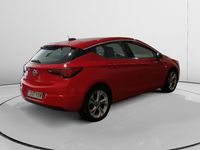 Usado Opel Astra Dynamic 111 CV (81 kW) 2017 Rojo Utilitario