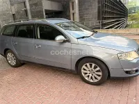 Usado VW Passat Advance 122 CV (89 kW) 2009 Gris / plata Familiar