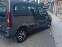 Usado Peugeot Partner Tepee Style 100 CV (73 kW) 2016 Marrón Monovolumen