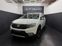 Usado Dacia Sandero Stepway 90 CV (66 kW) 2017 Blanco Berlina