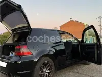 Usado VW Golf IV Highline 100 CV (73 kW) 2000 Negro Berlina