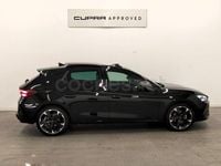 Usado Cupra Leon 150 CV (110 kW) 2025 Negro Berlina