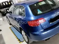 Usado Audi A3 Attraction 170 CV (125 kW) 2005 Azul Utilitario