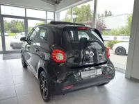 Usado Smart ForFour Prime 90 CV (66 kW) 2019 Negro Utilitario