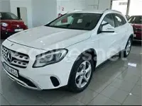Usado Mercedes GLA180 122 CV (89 kW) 2018 Blanco SUV
