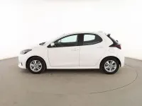 Usado Toyota Yaris Business Edition 116 CV (85 kW) 2022 Blanco Utilitario
