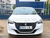 Usado Peugeot 208 Allure 100 CV (73 kW) 2022 Blanco Utilitario