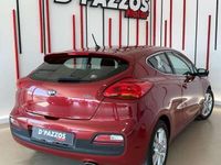 Usado Kia ProCeed 110 CV (80 kW) 2016 Burdeos Utilitario