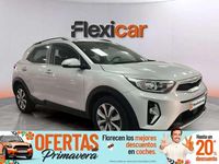Usado Kia Stonic 101 CV (74 kW) 2022 Gris SUV