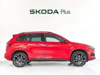 Usado Skoda Karoq SportLine 150 CV (110 kW) 2023 Rojo SUV